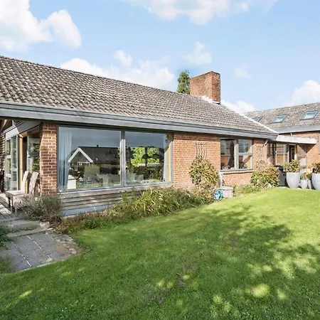 3 Bedroom Lovely In Sydals Feriehus